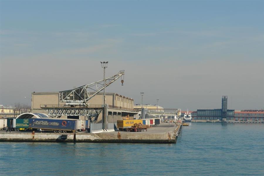 Venedig Hafen Bild 800