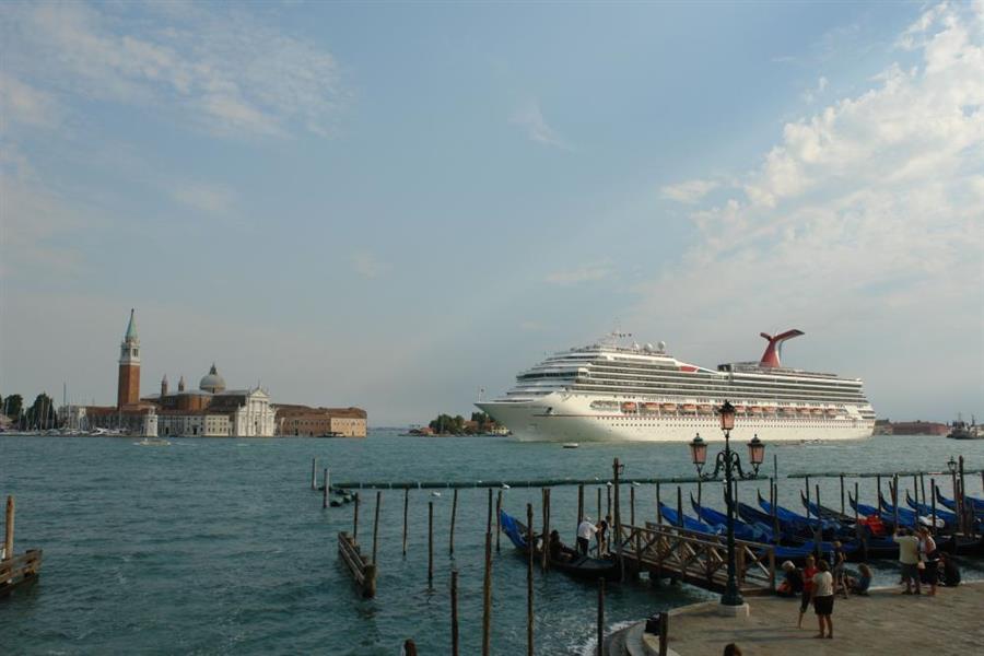 Venedig Kreuzfahrt Schiffe Bild 2700