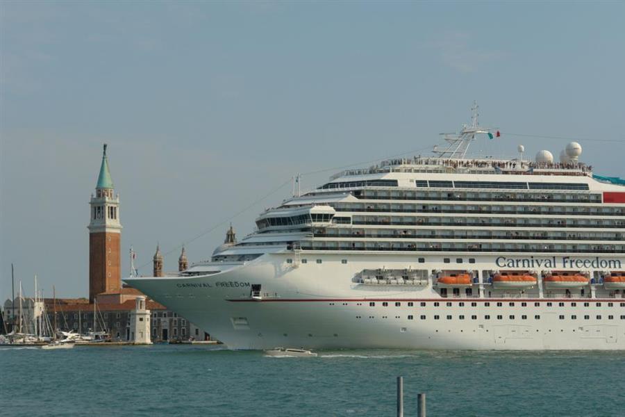 Venedig Kreuzfahrt Schiffe Bild 3400