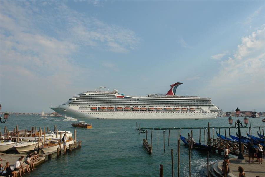 Venedig Kreuzfahrt Schiffe Bild 3800