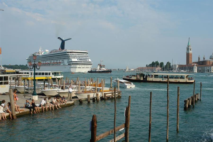 Venedig Kreuzfahrt Schiffe Bild 5100