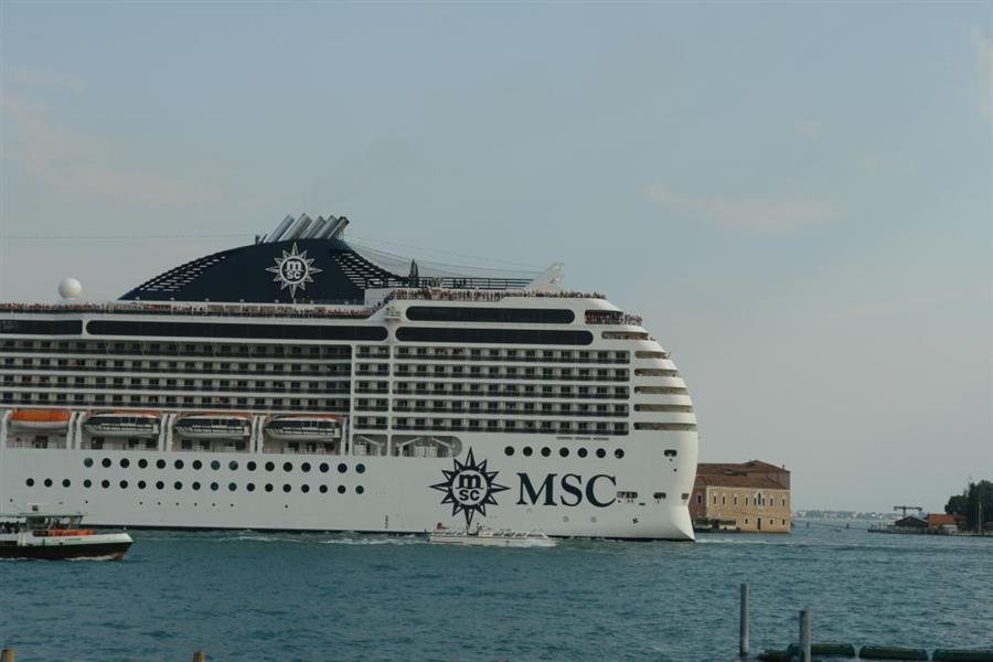 Venedig Kreuzfahrt Schiffe Bild 12400