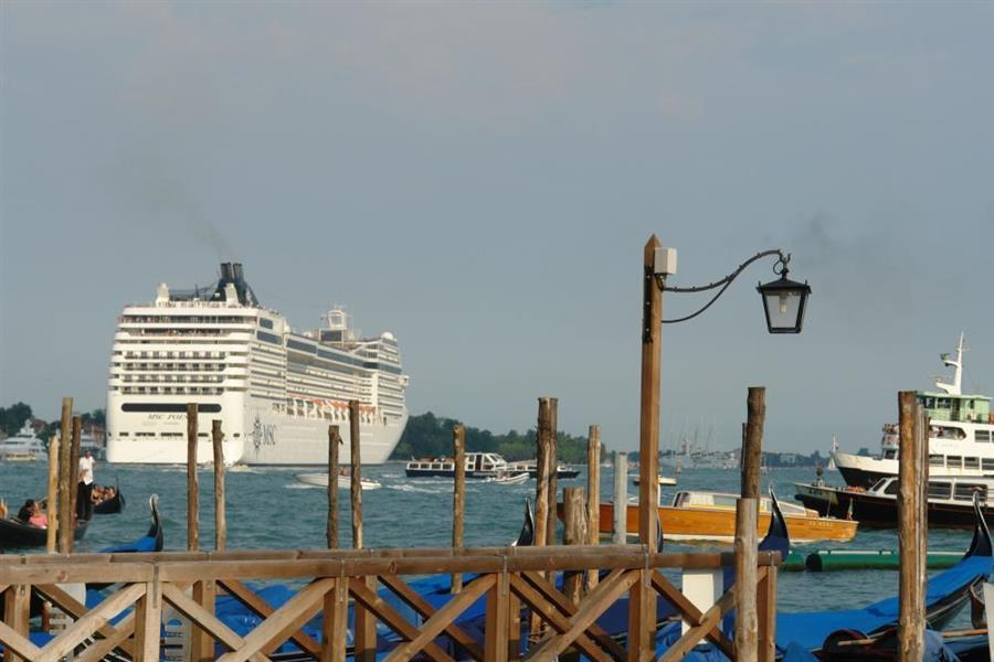 Venedig Kreuzfahrt Schiffe Bild 13800