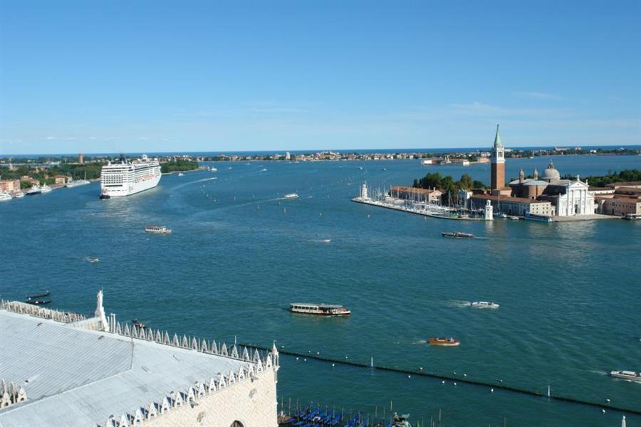 Venedig Kreuzfahrt Schiffe Bild 25100