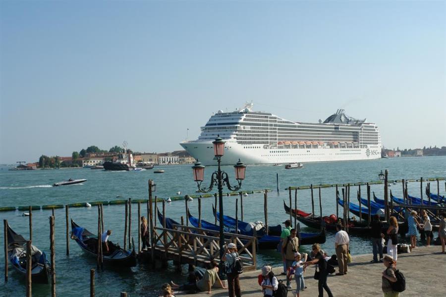 Venedig Kreuzfahrt Schiffe Bild 41100