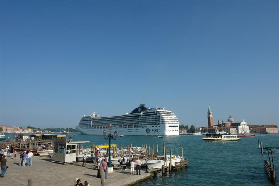 Venedig Kreuzfahrt Schiffe Bild 44500