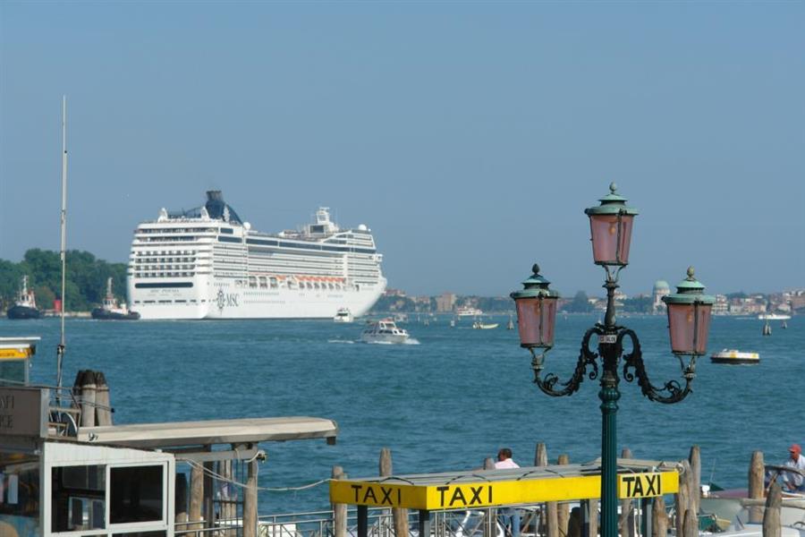Venedig Kreuzfahrt Schiffe Bild 46200