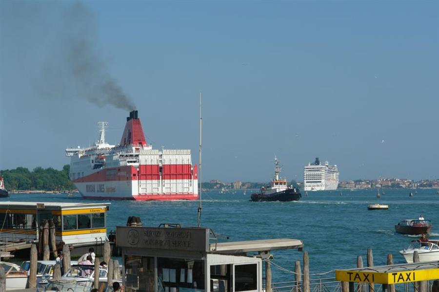 Venedig Kreuzfahrt Schiffe Bild 46900