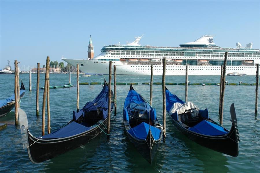 Venedig Kreuzfahrt Schiffe Bild 47600